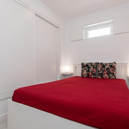 Apartamento Trival - a 1 minuto pé da praia Sesimbra Extérieur photo