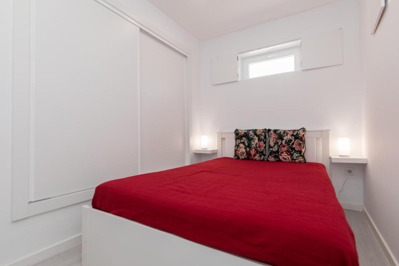 Apartamento Trival - a 1 minuto pé da praia Sesimbra Extérieur photo